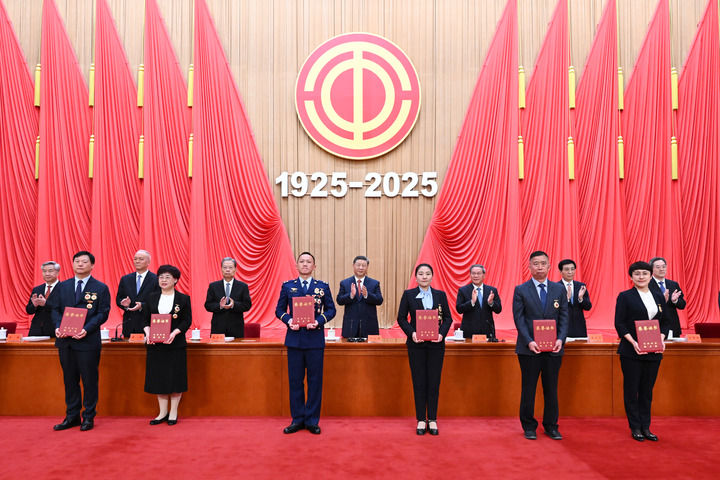 2f10c5d6b50743fea22b4dbc4a39e904.jpg 2f10c5d6b50743fea22b4dbc4a39e904.jpg